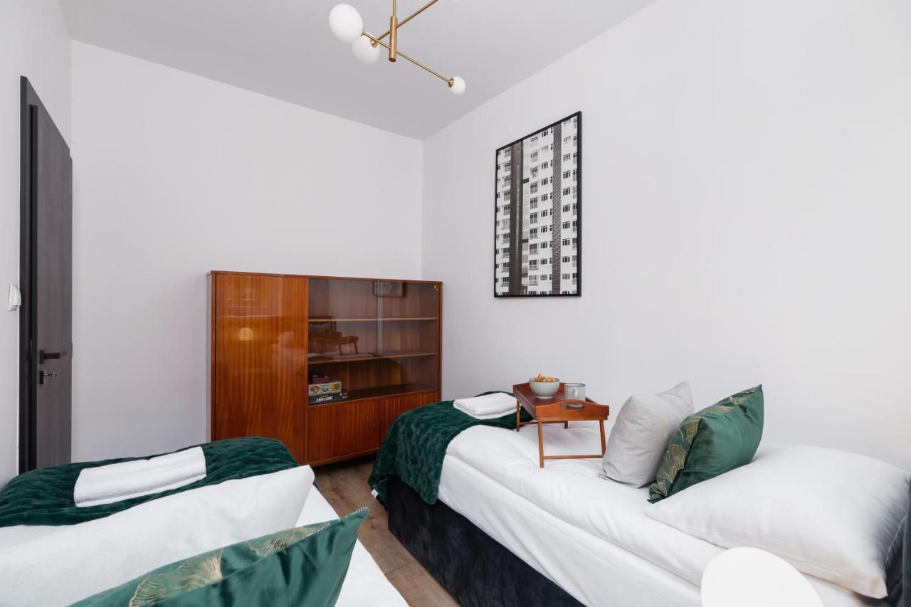Apartments Osiedle Szkolne Cracow By Noclegi Renters 克拉科夫 外观 照片