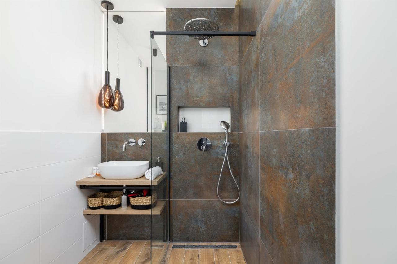 Apartments Osiedle Szkolne Cracow By Noclegi Renters 克拉科夫 外观 照片